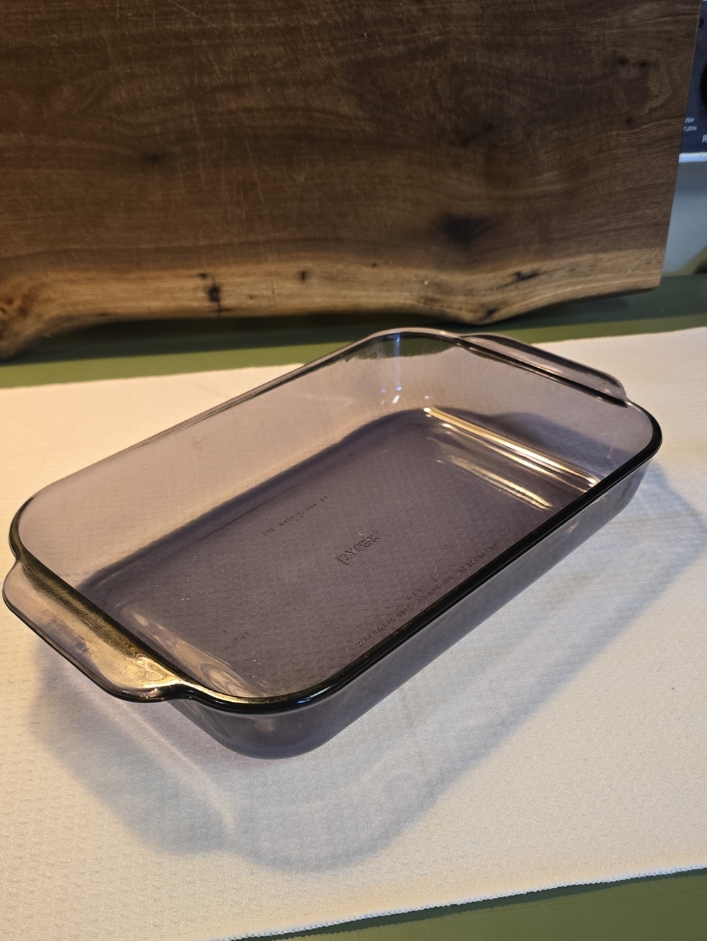 Vintage Pyrex, Amethyst Rectangular Glass Baking Dish, 11x7